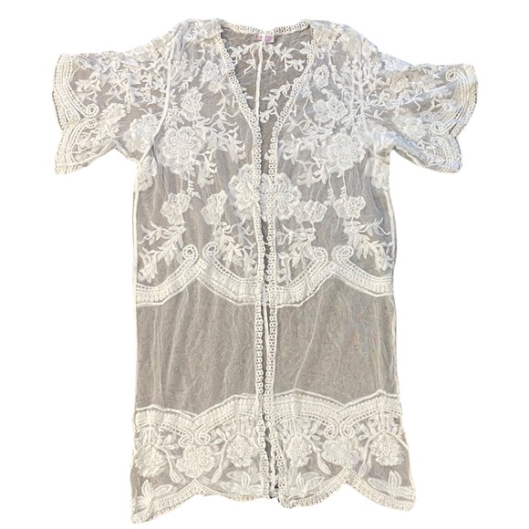 MAEVEN BRIDAL - Boho Lace Kimono / Bridal Lace Robe / Beach Cover-Up - Picture 9 of 15